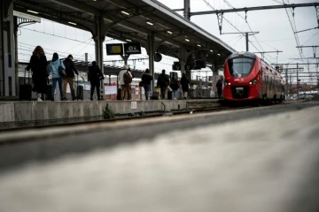Grève SNCF: avec 4 TGV sur 10, les voyageurs face à la grève des contrôleurs