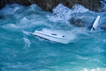 Grèce: au moins 23 migrants morts dans deux naufrages, selon un nouveau bilan