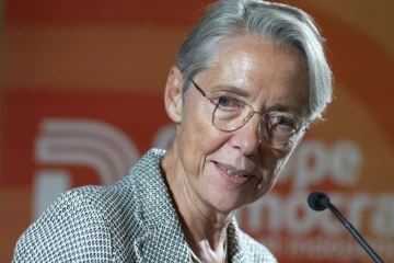 Retraites: décision de l'exécutif rendue publique "d'ici la fin de la semaine", selon Borne