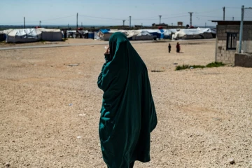 La France a rapatrié 15 femmes et 32 enfants des camps de prisonniers jihadistes en Syrie