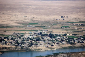Dans l'Irak à sec, un barrage menace d'engloutir villages et terres agricoles