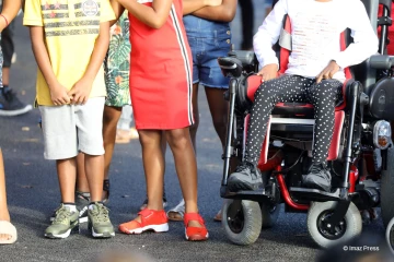 education handicapé scolaireen école primaire