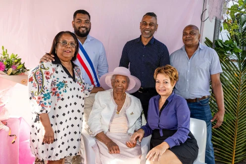 Louise Picardo célèbre ses 105 ans à Basse-Terre