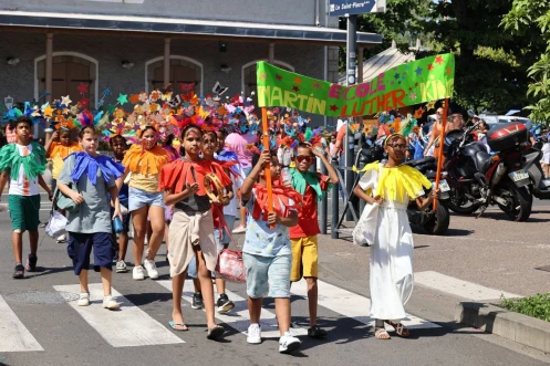 le carnaval insclusif haut en couleurs 