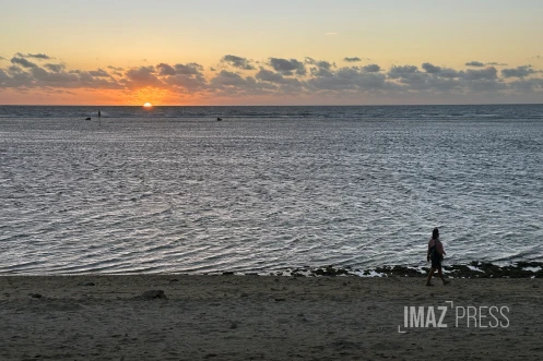 coucher de soleil plage 