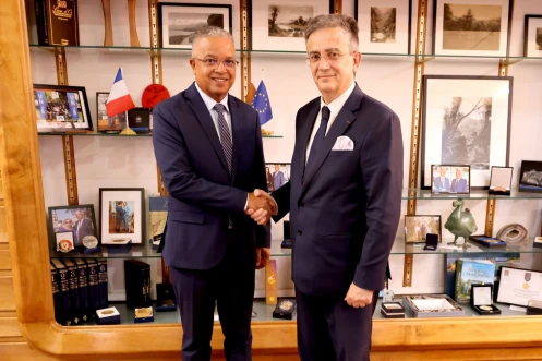 L'ambassadeur de France en Inde reçu au Département