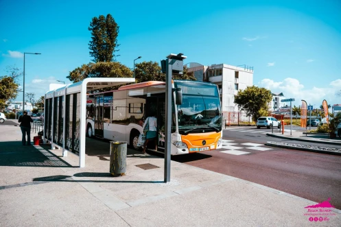 Région : inauguration d'une nouvelle infrastructure de transports en commun à Saint-Benoit
