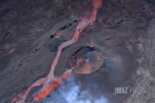 capture d'écran webcam de l'observatoire volcanologique)