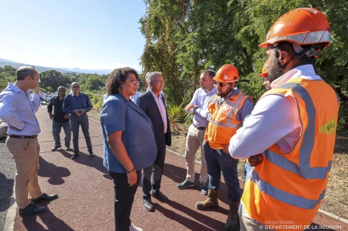 Saint-Louis : suppression des radiers régulièrement submergés, le chantier des Trois Ravines démarre ce lundi