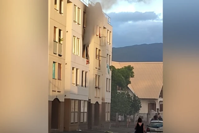 Incendie dans un immeuble au Port
