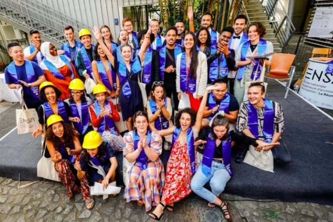 Le Port : remise des diplômes de l'École d'architecture de La Réunion