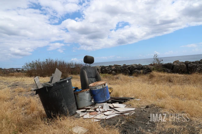 Déchets bord de mer 