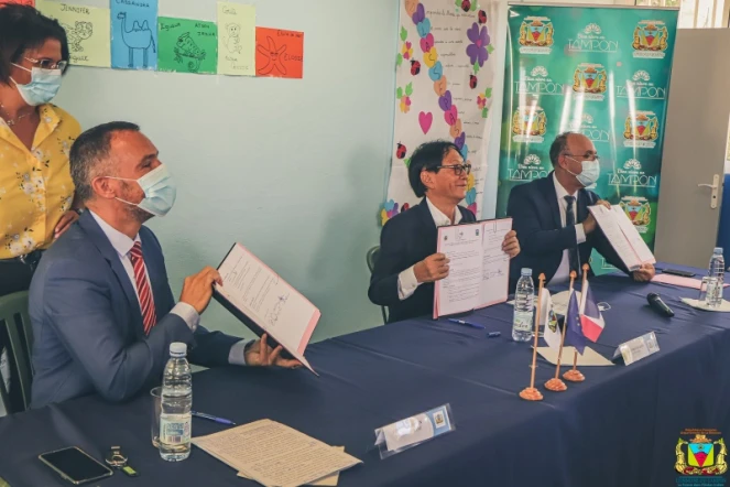 Le Tampon : ouverture de la "classe passerelle" à l'école Edgar Avril