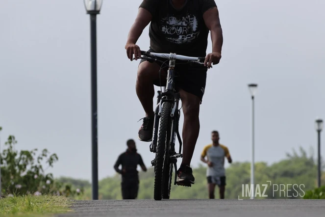 vélo bord de mer saint-denis 