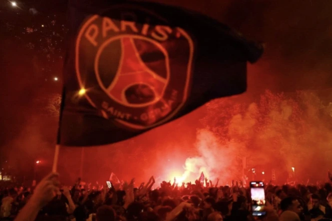 Célébrations de victoire du PSG: un mineur tué à l'arme blanche à Dax, une voiture fonçe dans la foule à Grenoble ©AFP or licensors