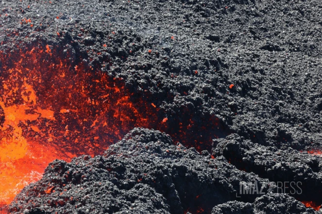 volcan éruption juillet 2023