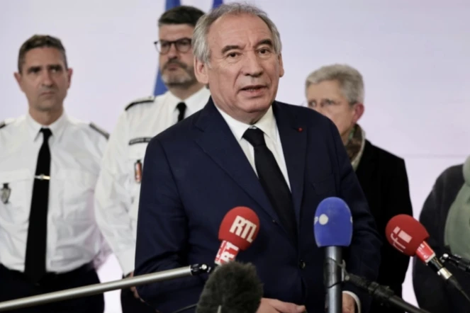 Le Premier ministre François Bayrou, réagissant à la situation à Mayotte, dévastée par un cyclone, Paris, le 14 décembre 2024 ( AFP / STEPHANE DE SAKUTIN )