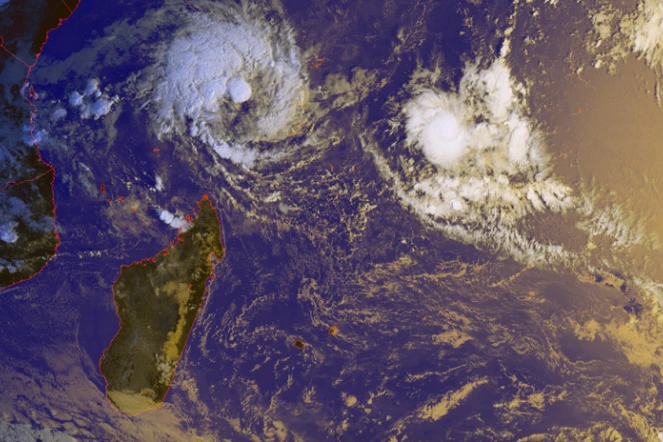 Ambali, tempête tropicale, saison cycloique