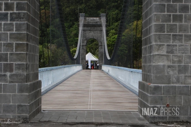 Pont suspendu, Sainte-Rose