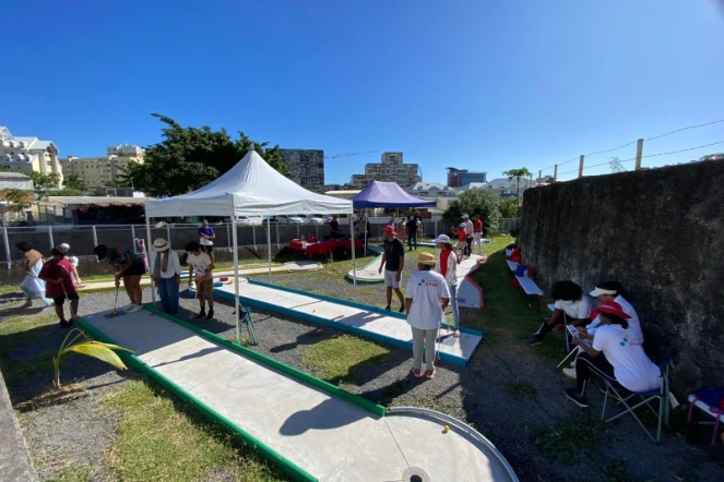 Saint-Denis : un mini-golf inauguré dans le quartier des Camélias