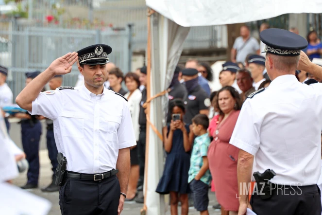 installation des commissaires Maniglier et Besse au commissariat du chaudron.