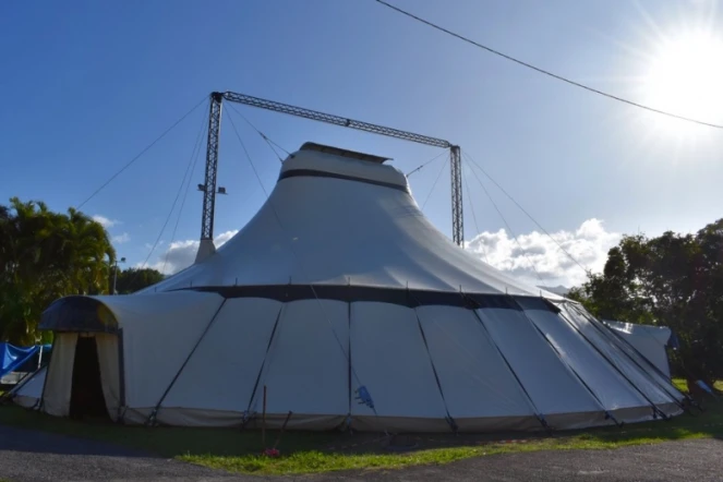 Saint-Benoît : la compagnie Cirquons Flex s'installe à Chemin de Ceinture 