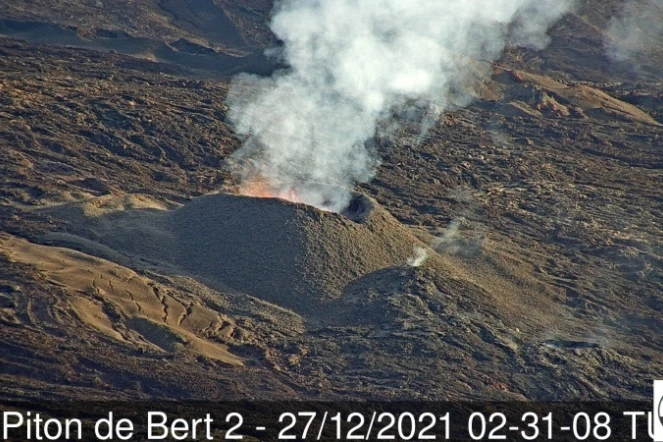 Piton de la Fournaise : le front de coulée se déplace très lentement