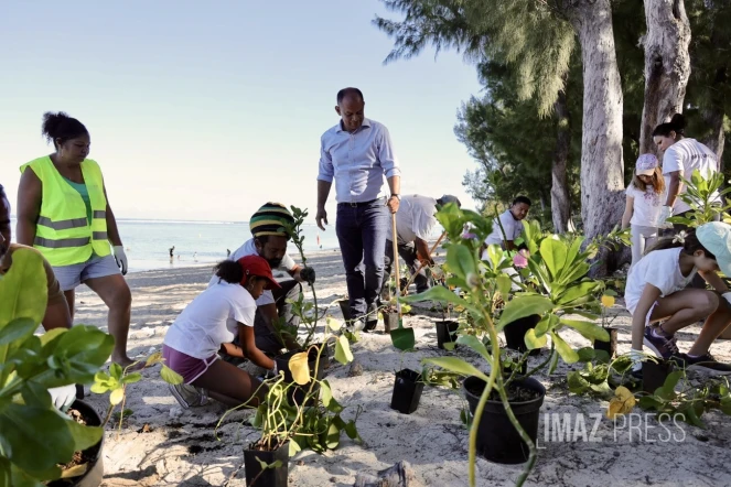 L'Hermitage : 4.600m3 cube de sable rapportés pour lutter contre l'érosion