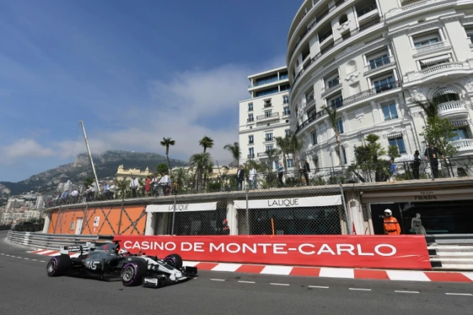 Le Français de Haas Romain Grosjean lors de la 1re séance d'essais en vue du GP de Monaco, le 25 mai 2017 