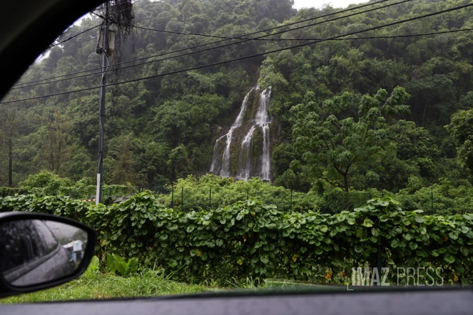 Perturbation tropicale : La Réunion toujours en vigilance fortes pluies et orages et risque de crues [?]