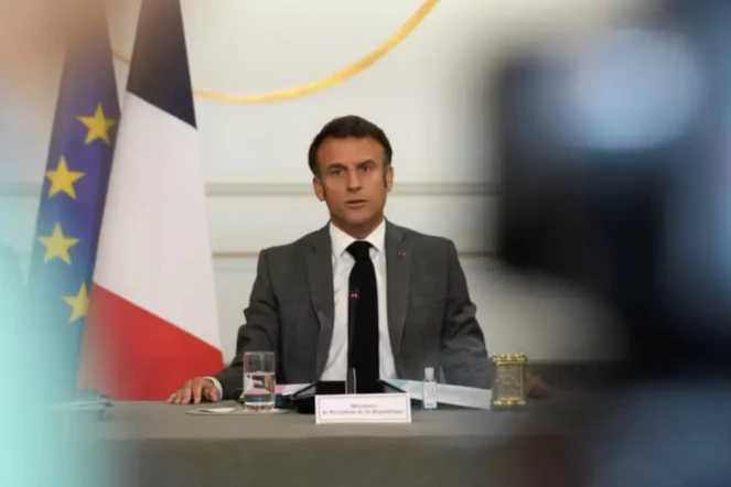 Emmanuel Macron en Conseil des ministres à l'Elysée le 21 juillet 2023 ( POOL / Christophe Ena )