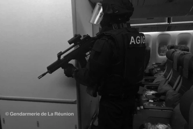 GIGN Exercice Prise d'Otages Avion Air Austral