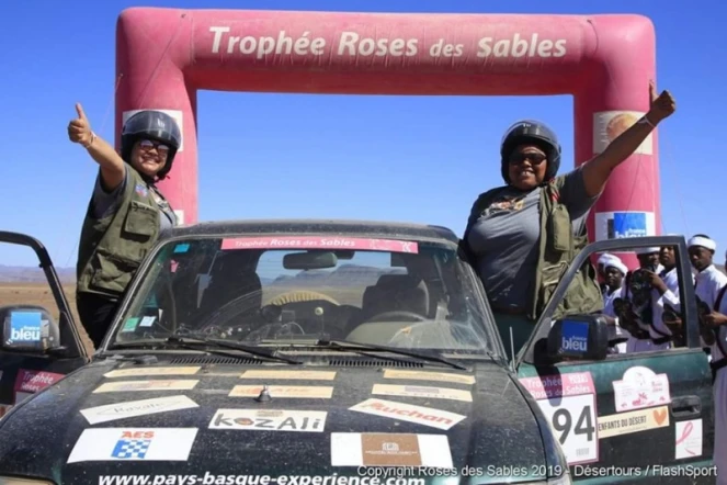 Clara Derfla, Clarisse, Trophée Roses des sables, rallye, 4x4, arrivée