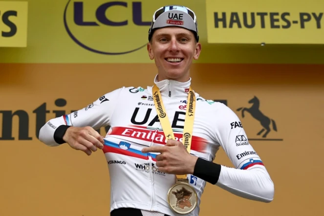 Le coureur cycliste slovène Tadej Pogacar de l'équipe UAE-Emirates, vainqueur de la 6e étape du Tour de France courue jeudi entre Tarbes et Cauterets-Cambasque, dans les Pyrénées, le 6 juillet 2023