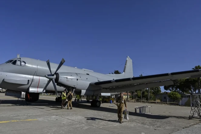 L'Atlantique-2 de la Marine nationale sur la base militaire de Souda (Crète), le 21 juillet 2022. (LOUISA GOULIAMAKI / AFP)