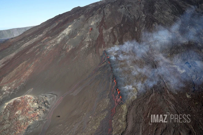 volcan éruption juillet 2023