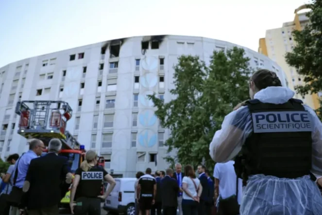 L'immeuble où un incendie à fait sept morts, à Nice, le 18 juillet 2024 ( AFP / Valery HACHE )