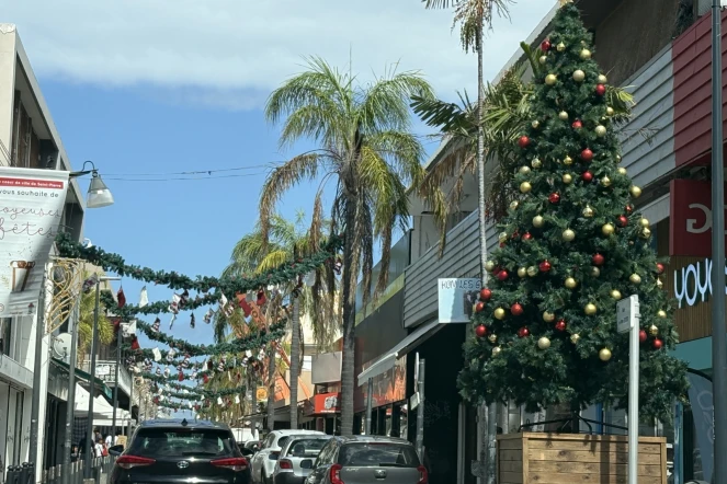 Saint-Pierre lance ses illuminations de Noël au centre ville