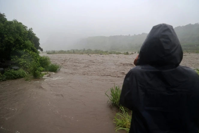cyclone intense Batsirai 3 février 2022 route Littoral