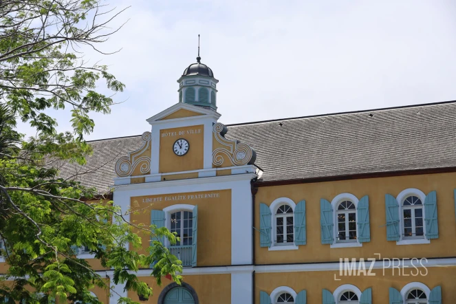 hotel de ville de saint-pierre 