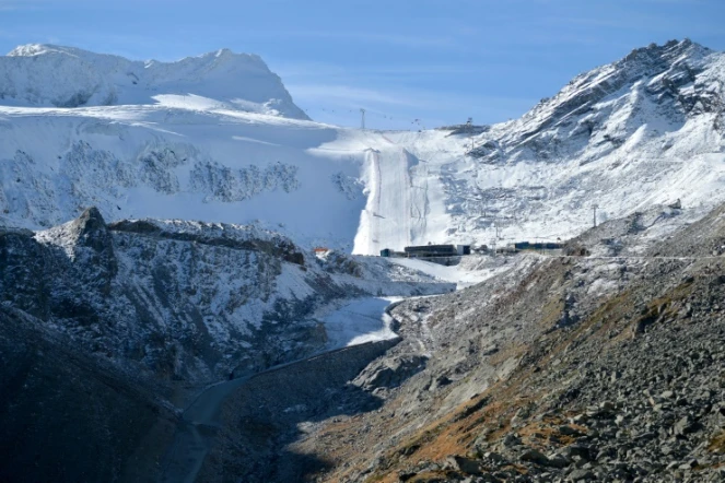 Le glacier Rettenbach, au-dessus de Sölden en Autriche , le 25 octobre 2018 