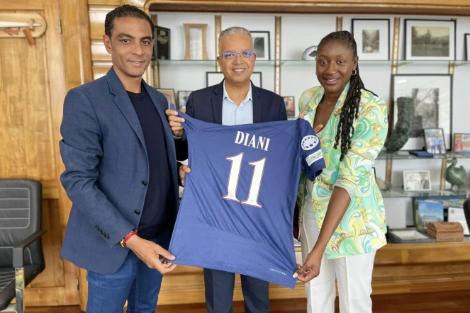 Le Département félicite le nouvel entraîneur de l'équipe féminine du PSG