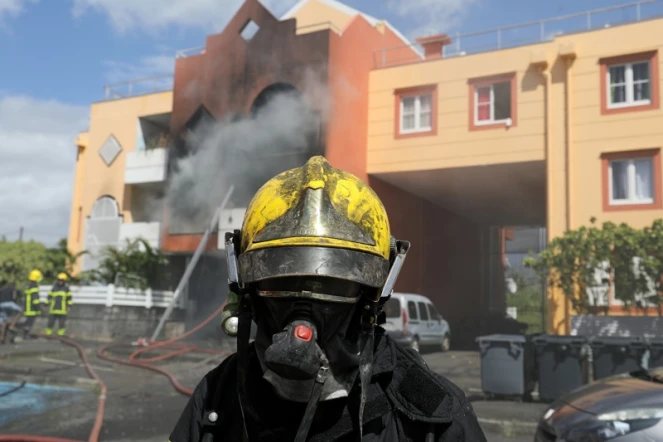 pompiers sdis 974 feu 