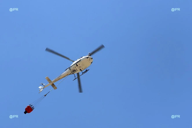 hélicoptère bombardier d\'eau 