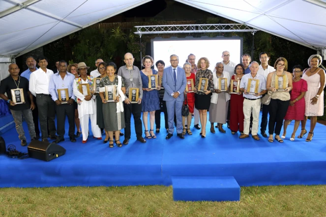 19 Réunionnais reçoivent le Prix Départemental du Mérite