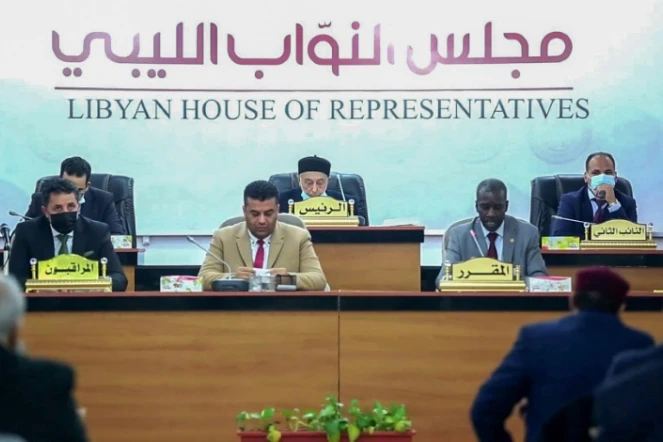 Image extraite d'une vidéo transmise par le Parlement de Tobrouk, dans l'est de la Libye, montrant une session  en cours le 10 février 2022