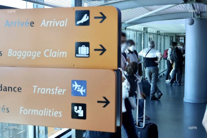 confinement strict des voyageurs