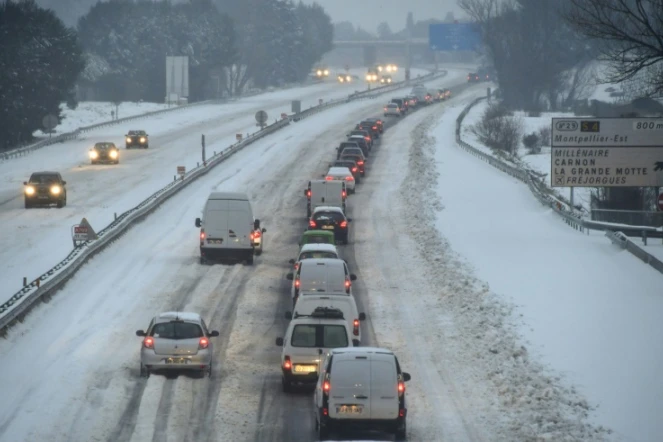 Embouteillages liés à la neige le 28 février 2018 sur l'A9 près de Montpellier