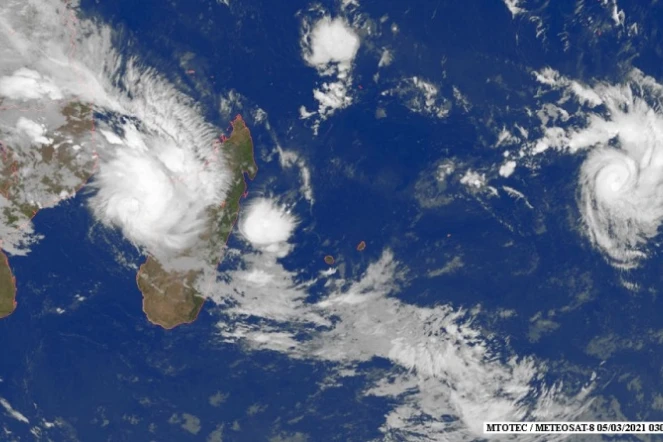 Dépression tropicale : La Réunion en pré-alerte jaune cyclonique 