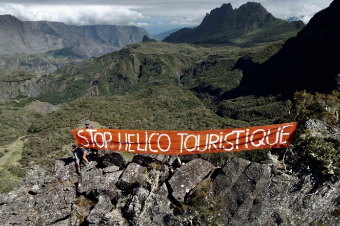 Stop aux survols touristiques